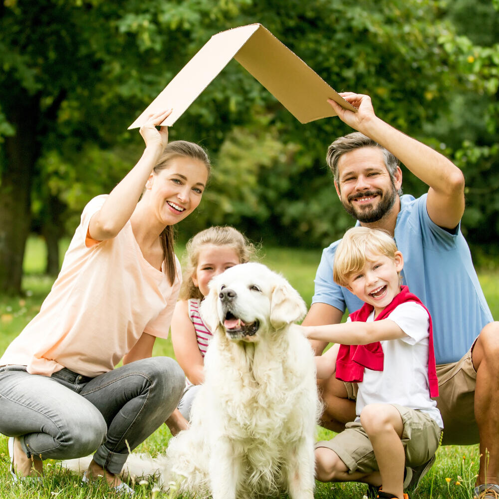 Mãe e filho felizes - Jardim dos Ipês